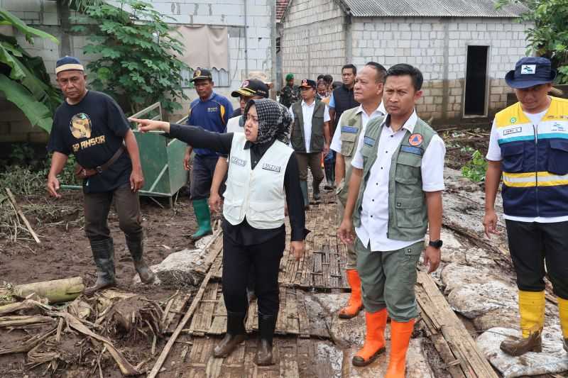 Kabar Terbaru, Pemkab Mojokerto Terima Bantuan Darurat Bencana dari BNPB