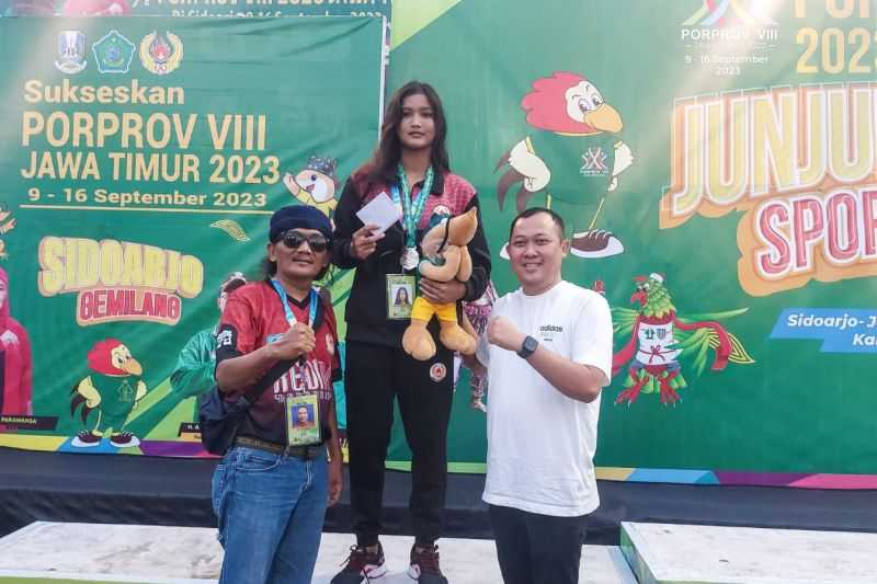 Kabupaten Kediri dapatkan dua medali di cabang olahraga renang