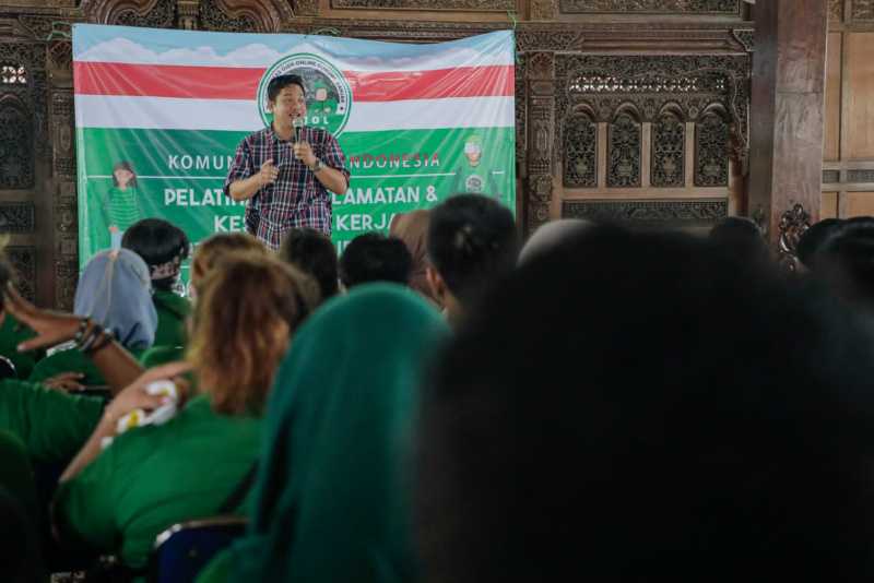 Kajol Dukung Ganjar Bekali Driver Ojol Pelatihan Keselamatan dan Kesehatan Kerja di Jakarta 2