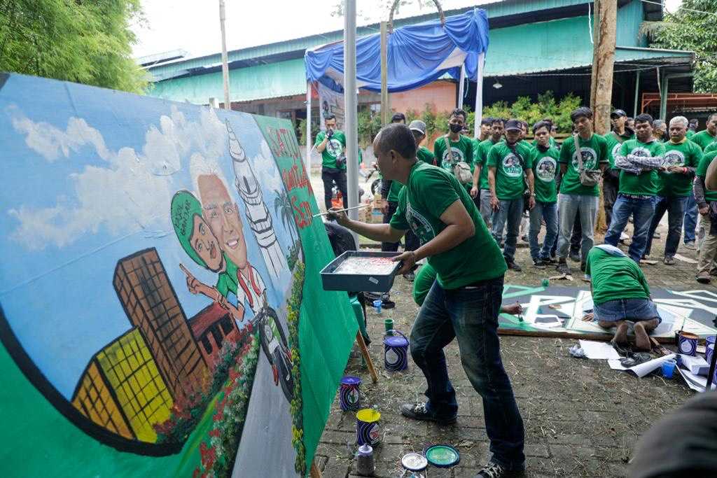 Kajol Dukung Ganjar Gelar Servis Motor Gratis, Mural hingga Futsal untuk Driver Ojol di Serang, Banten