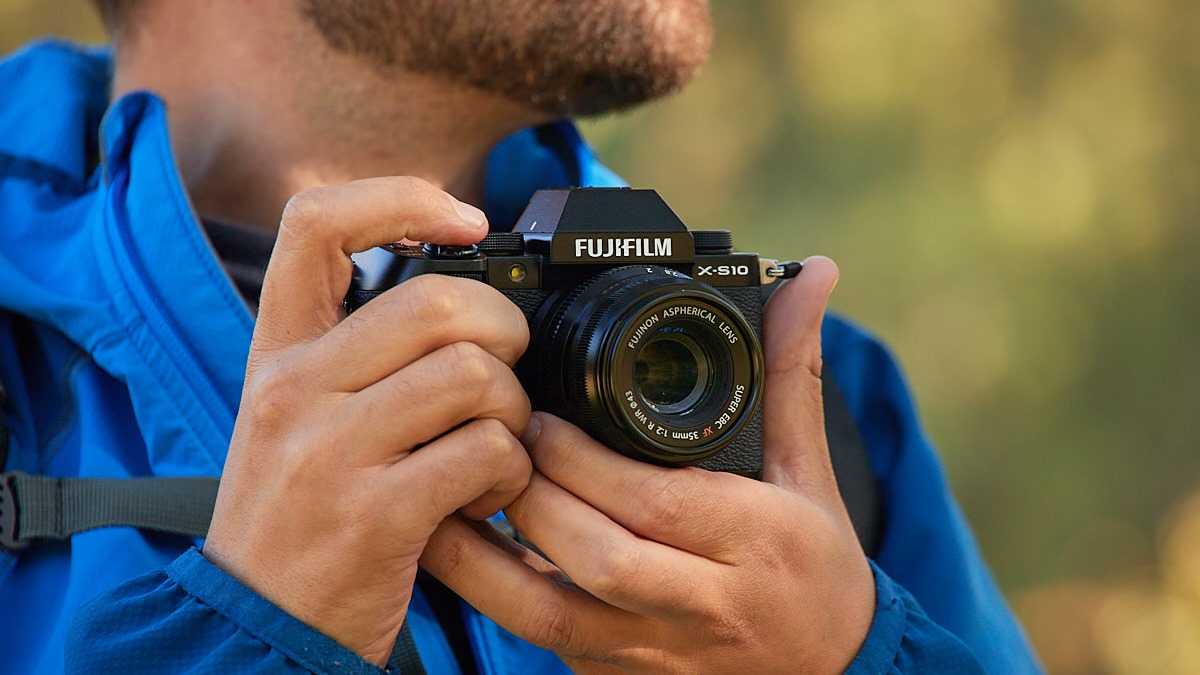 Kamera Fujifilm X-S10 Mirorless Hybride dengan Harga Murah