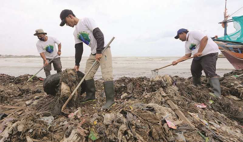 KAMPANYE LAUT BEBAS SAMPAH PLASTIK