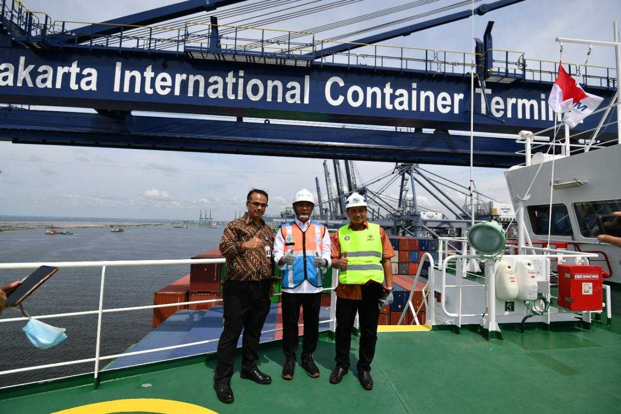 Kapal Kontainer Terbesar Sandar di JICT, Ekspor RI ke AS Berpotensi Meningkat