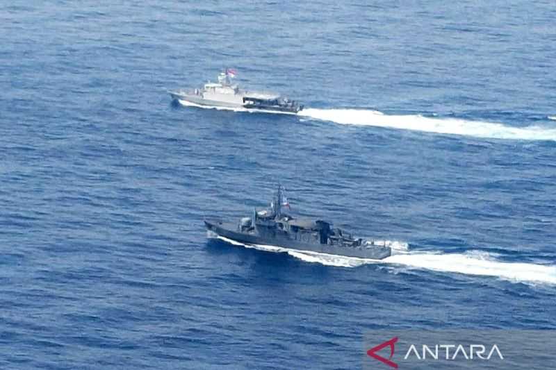 Kapal Perang Indonesia dan Filipina Patroli Bersama di Perairan Perbatasan