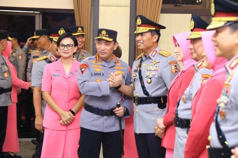 Kapolri Lantik Komjen Wahyu Widada sebagai Kabareskrim