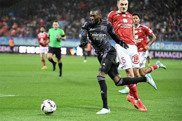 Karl Toko-Ekambi Dipinjamkan Lyon ke Rennes