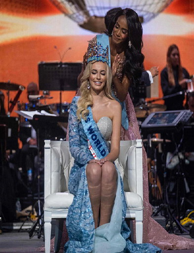 Karolina Bielawska dari Polandia Resmi Juara Miss World 2021