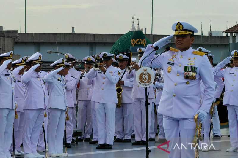 Kasal Laksamana Muhammad Ali Pimpin Tabur Bunga Peringati Hari Dharma Samudera 2023