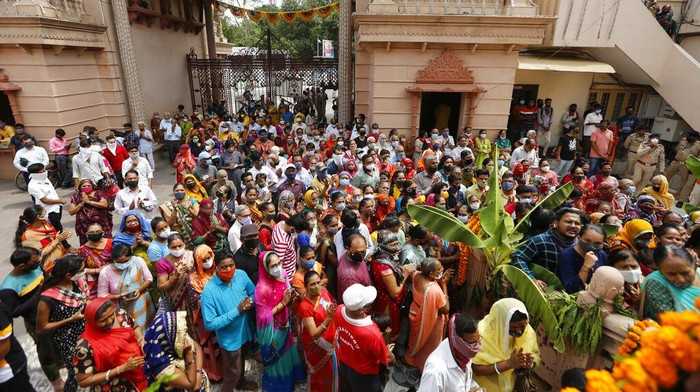 Kasus Covid-19 Meningkat Dua Kali Lipat, India Nekat Gelar Festival Ganesh Chaturthi