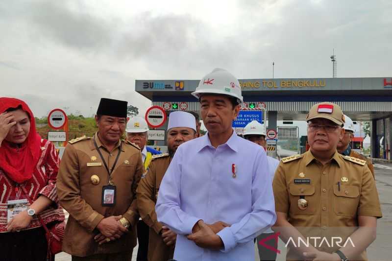 Kata Jokowi Soal Tembok Stadion Mini yang Roboh Terhempas Angin Helikopter Super Puma