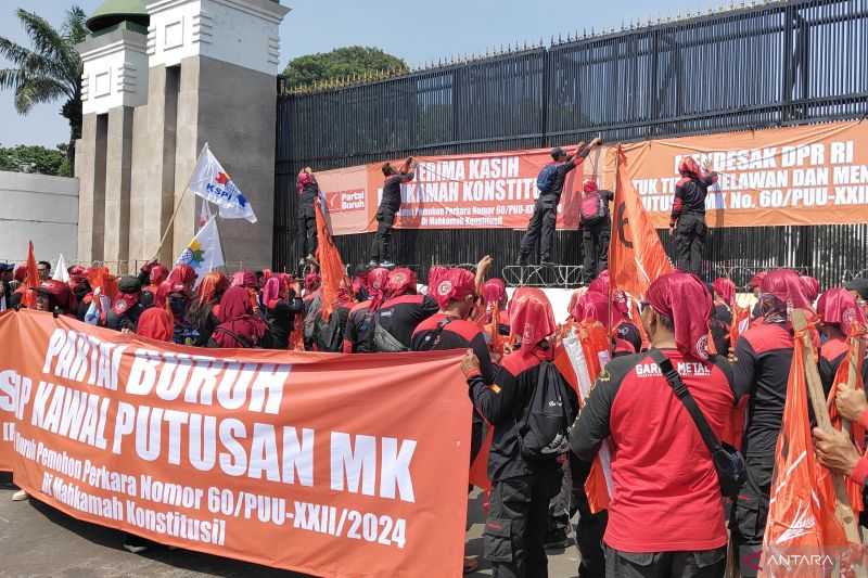 Kawal Demo Buruh di KPU, Polisi Kerahkan 1.676 Personel