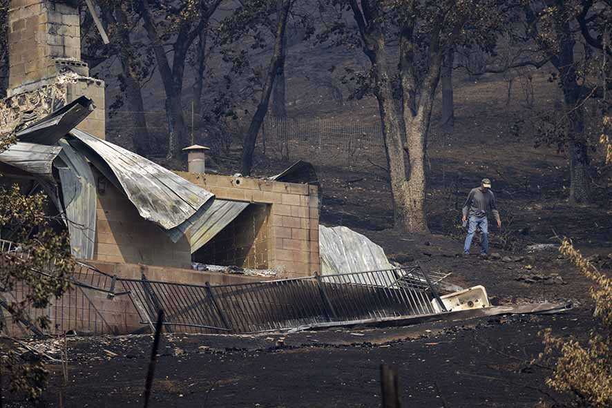 Kebakaran di California Ribuan Warga Dievakuasi