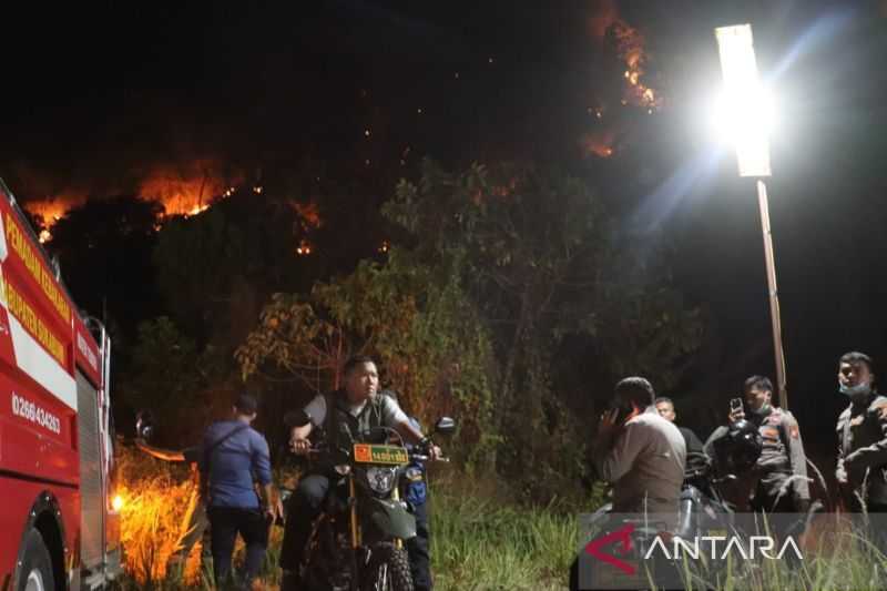 Kebakaran Gunung Jayanti, 2 Hektare Kawasan Hutan Berhasil Dipadamkan