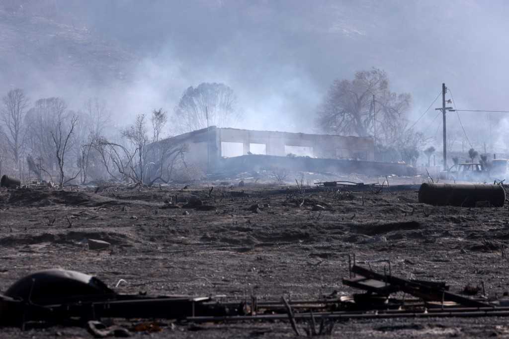 Kebakaran Semak di California Selatan Hanguskan Ratusan Hektare Lahan 3