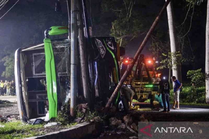 Kecelakaan Bus di Kawasan Ciater Subang Diduga Akibat Rem Blong