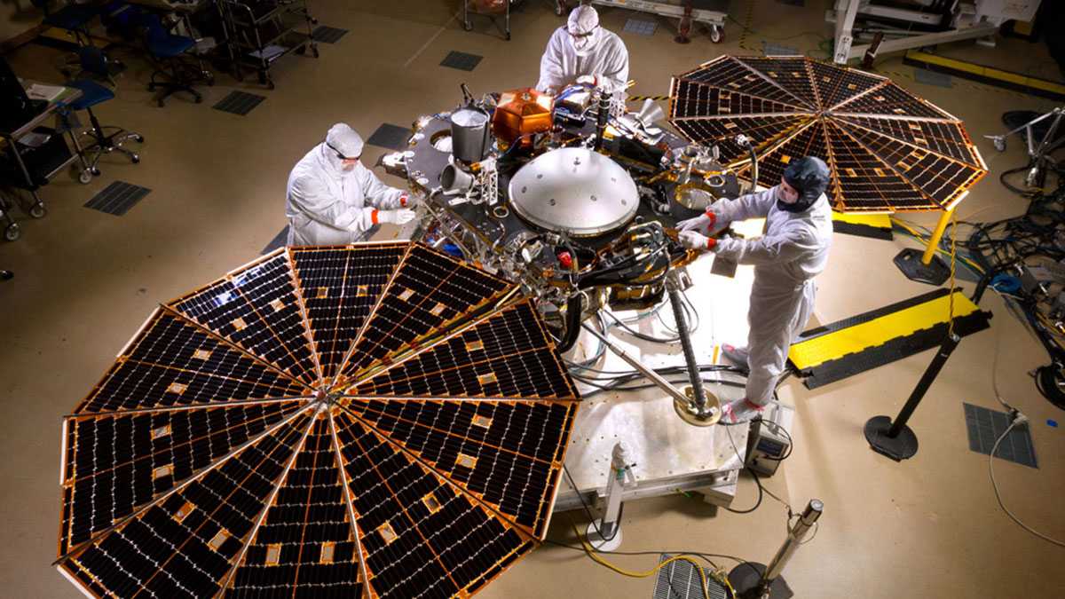 Kehabisan Daya, NASA Resmi Hentikan Misi Pendarat InSight Mars
