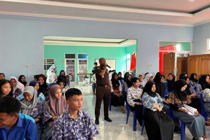 Kejari Belitung Timur Galakkan Program Jaksa Masuk Sekolah