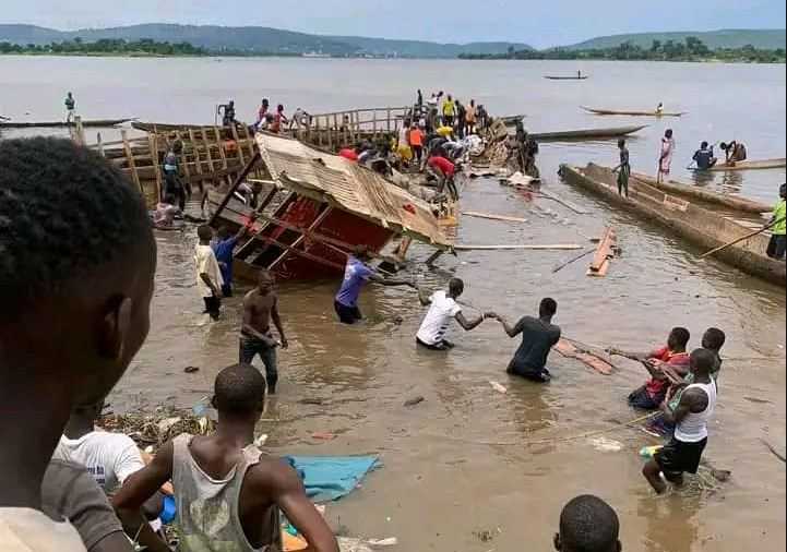 Kelebihan Penumpang, Kapal Terbalik di Republik Afrika Tengah, 58 Orang Tewas