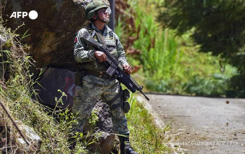 Kelompok Bersenjata Culik 14 Pegawai Kepolisian di Meksiko Selatan