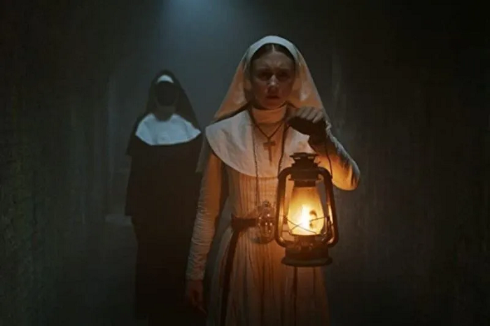 Kembali Berperan di Film Horor The Nun 2