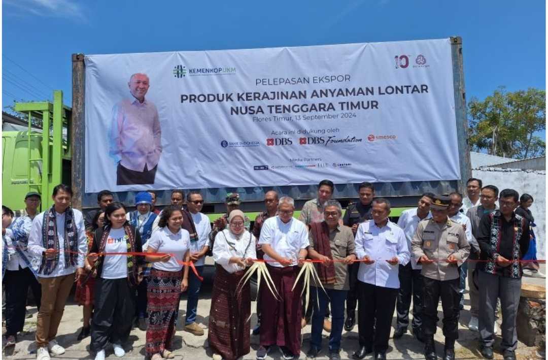 Kemenkop UKM Lepas Ekspor Kerajinan Anyaman Lontar Khas NTT