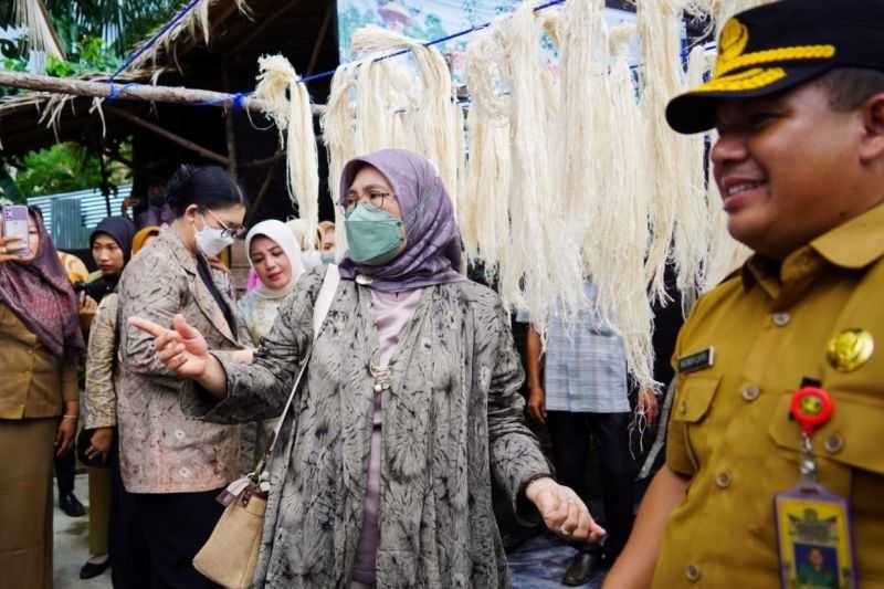 Kemenperin Angkat Potensi Industrik Kecil Menengah Tekstil Serat Nanas