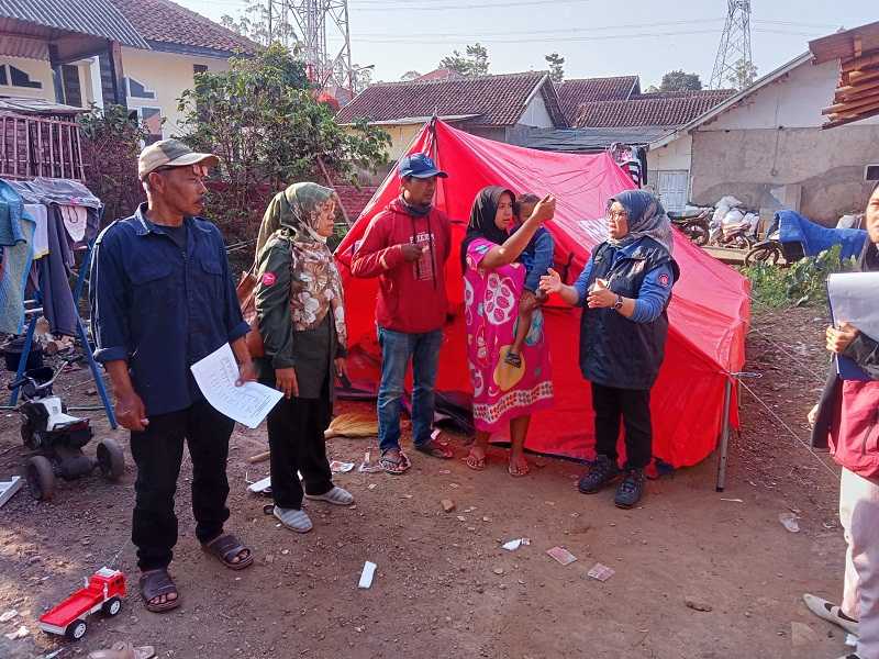 Kemensos Salurkan Bantuan Tahap Kedua untuk Penyintas Gempa di Garut