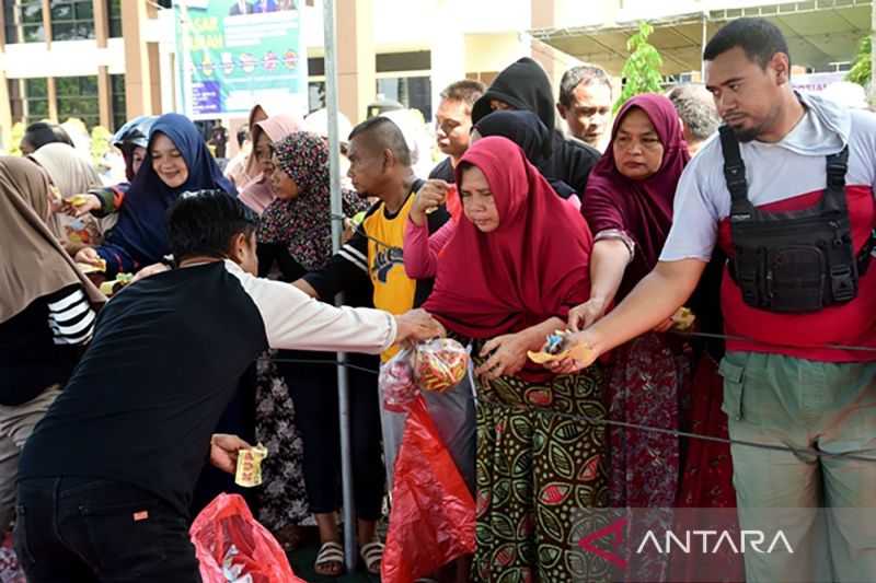 Kendalikan Inflasi, Pasar Murah di Kabupaten Gorontalo Jual Bahan Pangan Subsidi