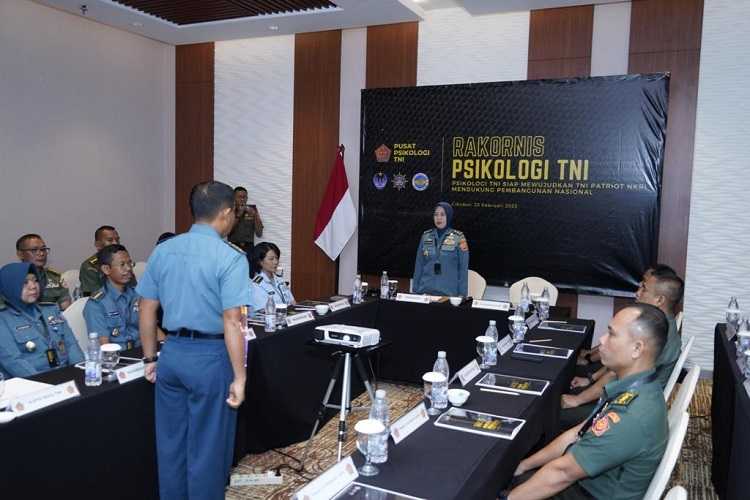 Kepala Pusat Psikologi TNI Membuka Rakornis Psikologi TNI