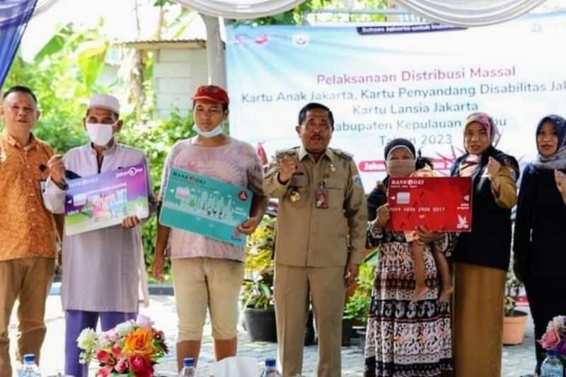 Kepulauan Seribu-Dinsos DKI Distribusikan Bansos PKD ke Ratusan KPM