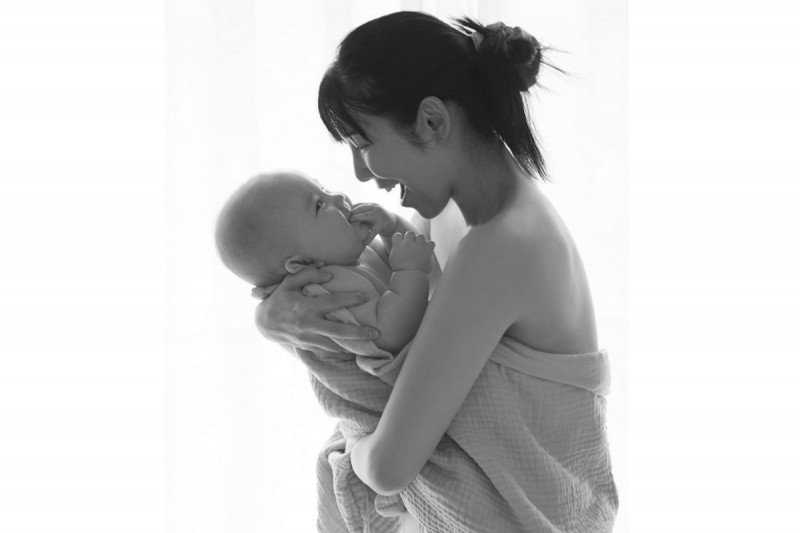 Keputusan Sayuri Jadi Ibu Lewat Donor Sperma Diperbincangkan di Korea