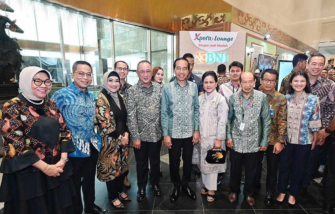 Keren, Dua UMKM Binaan BNI Xpora Dikunjungi Presiden pada Pameran Inacraft