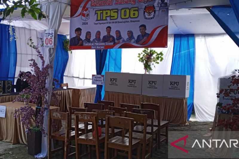 Keren, KPPS 06 Tegalnyampai Sukabumi Dekorasi TPS Layaknya Pesta Pernikahan