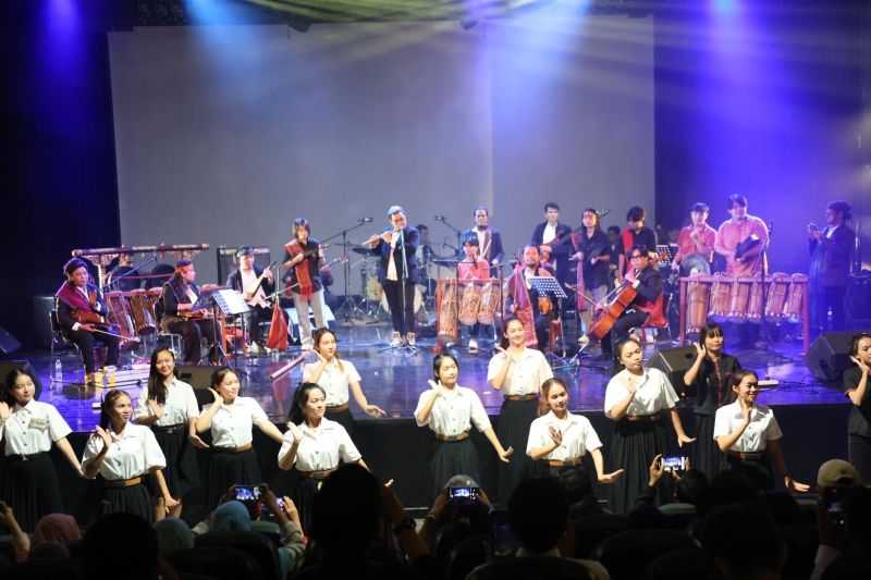 Keren, Ratusan Mahasiswa Thailand Pelajari Seni Budaya Gondang Batak