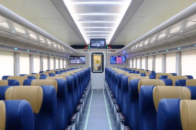 Kereta Ekonomi Generasi Baru produksi PT INKA resmi dioperasikan
