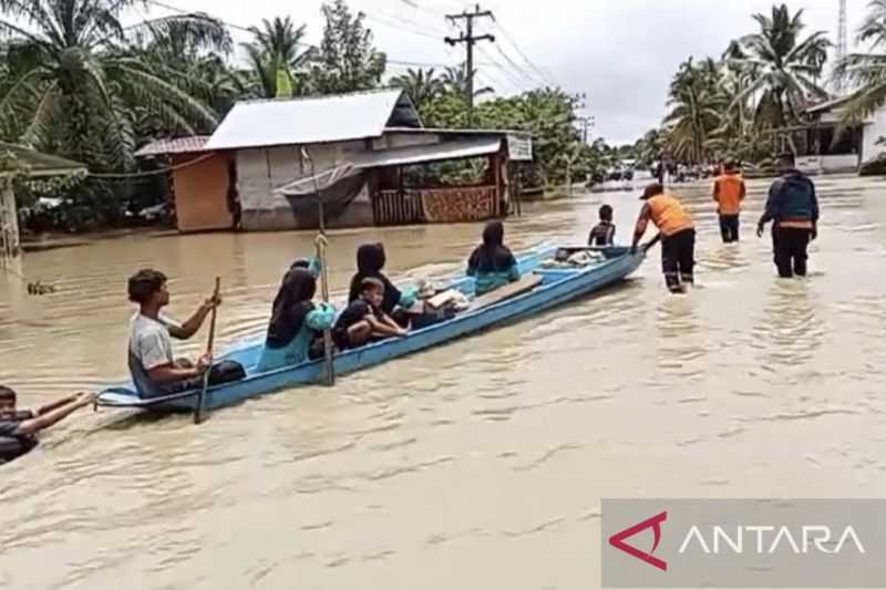 Kerja Keras, BPBD Nagan Raya Aceh Berupaya Evakuasi Korban Banjir di 20 Desa