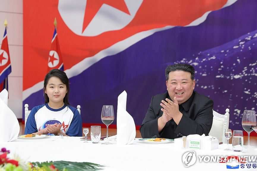Kim Jong Un Rayakan Era 'Kekuatan Luar Angkasa' Baru Korea Utara
