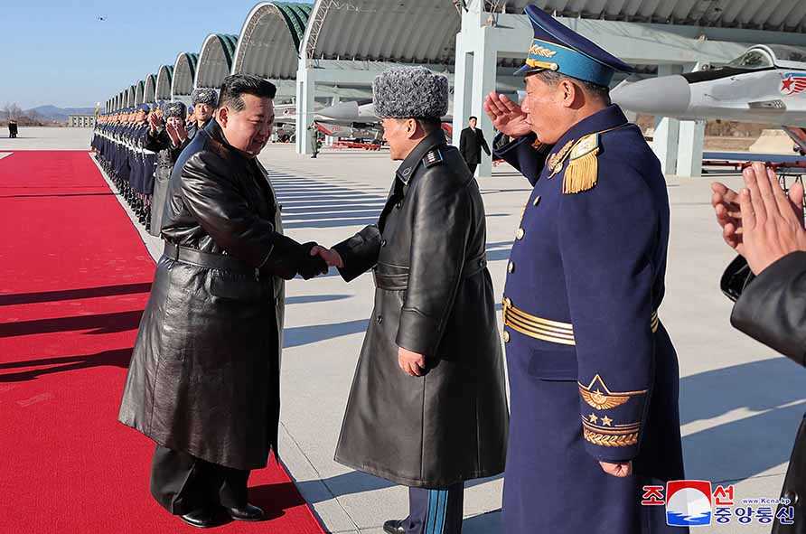 Kim Jong-un Serukan Kesiapsiagaan Militer