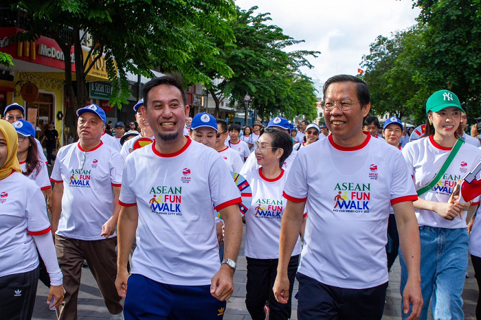 KJRI Gelar Asean Fun Walk 2023 untuk Semangat Persatuan Masyarakat Asean di Vietnam