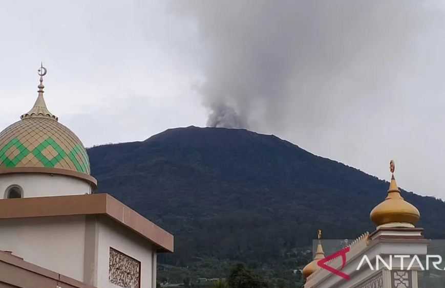 KLHK-BKSDA Upayakan Korban Erupsi Gunung Marapi Mendapat Asuransi