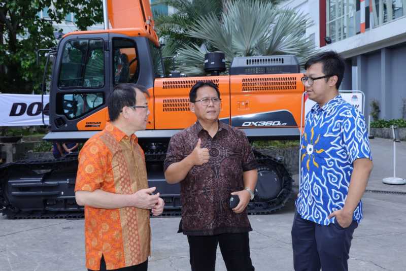 KOBEX Memperkenalkan Excavator Doosan DX 360 LC di Makassar 1