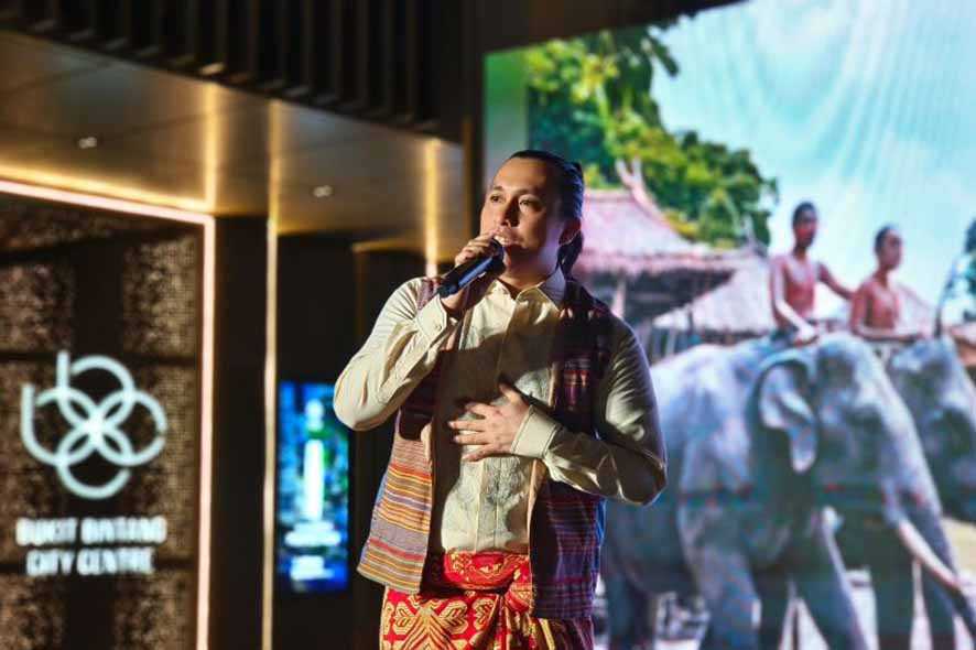 Koki Asal Indonesia Perkenalkan Rawon Lewat Lagu di ASEAN Festival