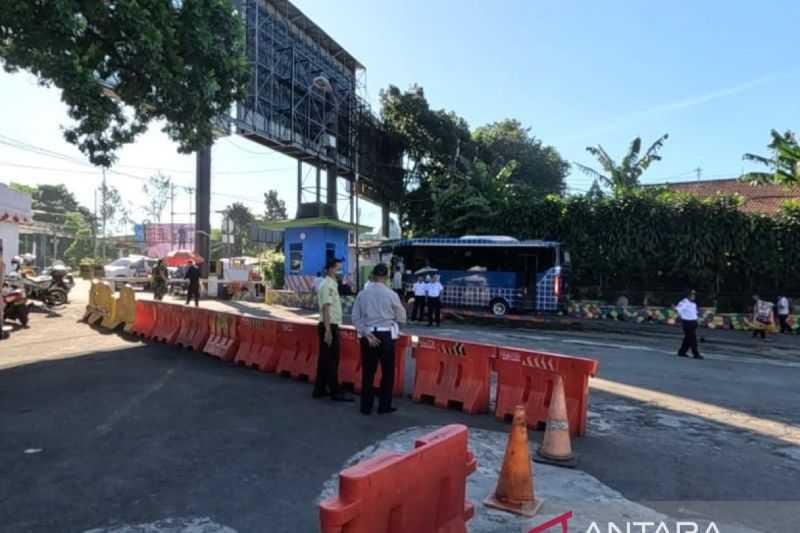 Komisi V DPR cek kesiapan angkutan mudik di Terminal Baranangsiang