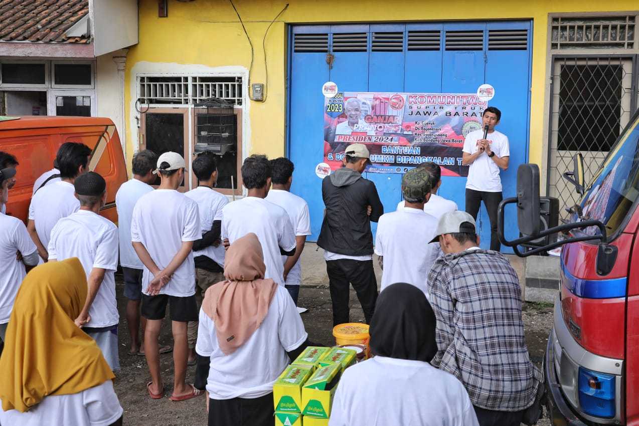 Komunitas Truk Ganjar Bantu Borong UMKM di Bandung Barat 3