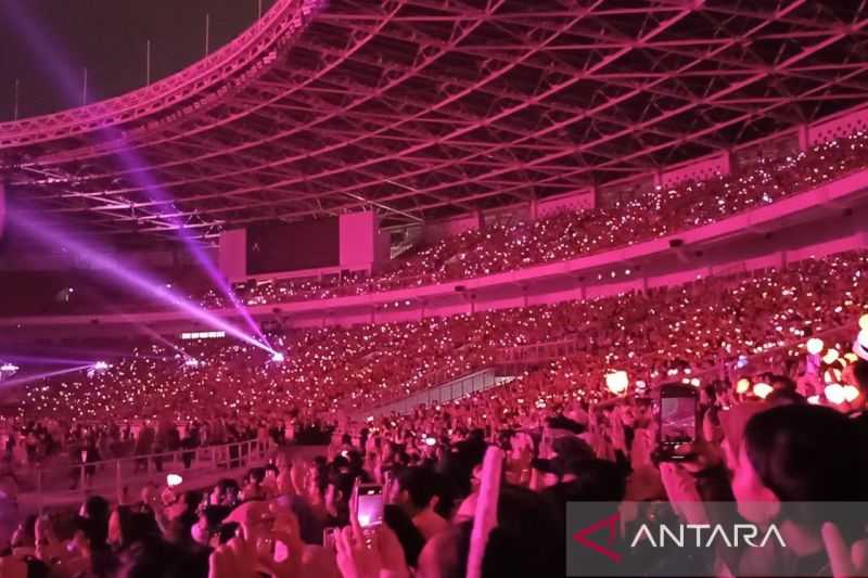 Konser BLACKPINK di Jakarta, GBK Jadi Lautan Pink