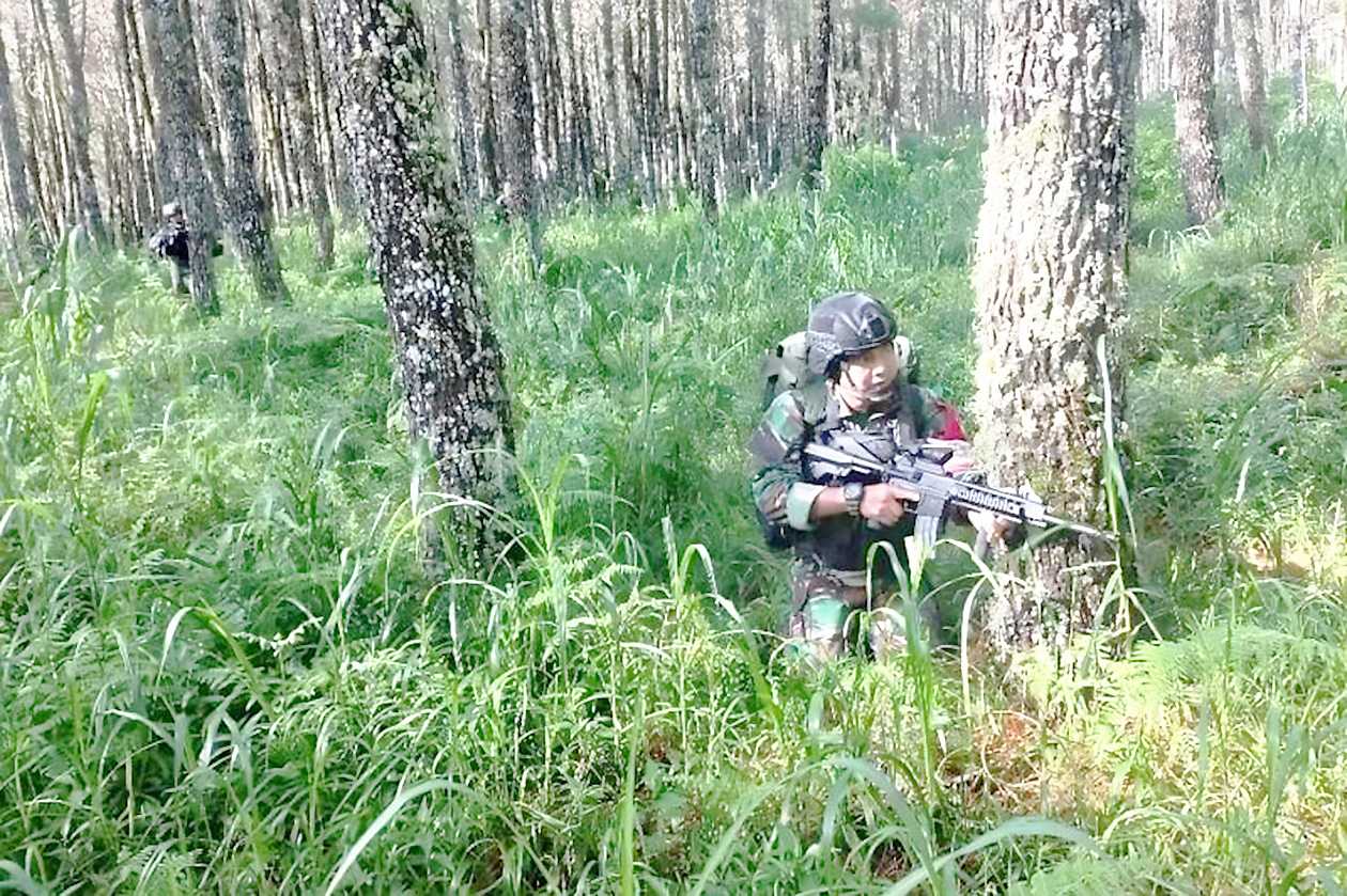 Kopasgat TNI Latihan Tempur di Pegunungan Daerah Jawa Barat