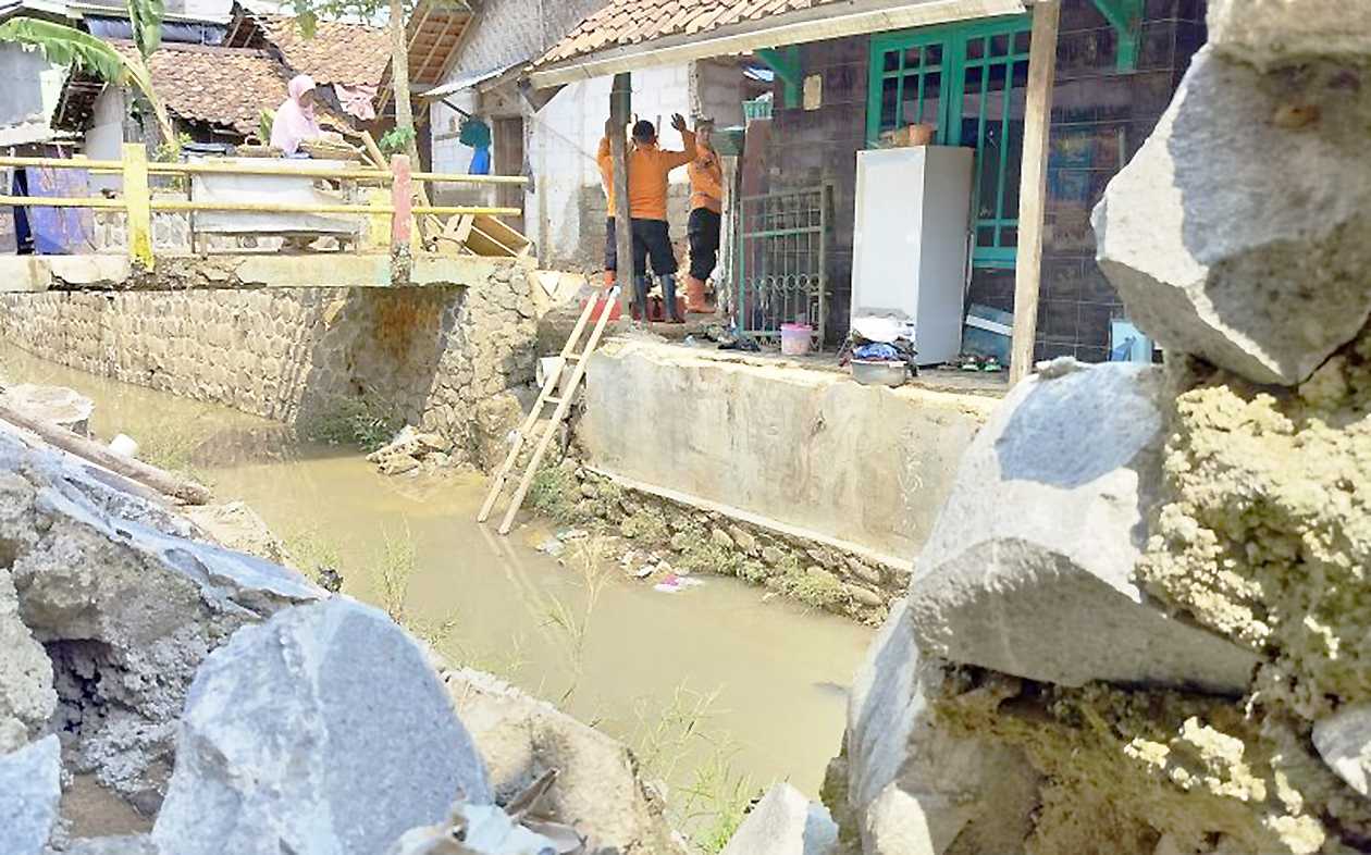 Korban Banjir Bogor Capai Seribu