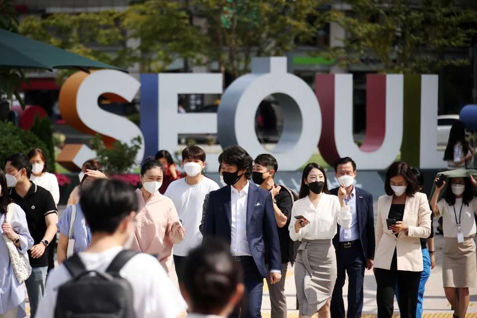 Korea Selatan Akhirnya Melonggarkan Pembatasan dalam Langkah Pertama Menuju 'Hidup dengan Covid-19'