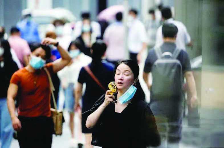 Kota-kota Tiongkok Disengat Udara Panas, Suhu Diprediksi Cetak Rekor