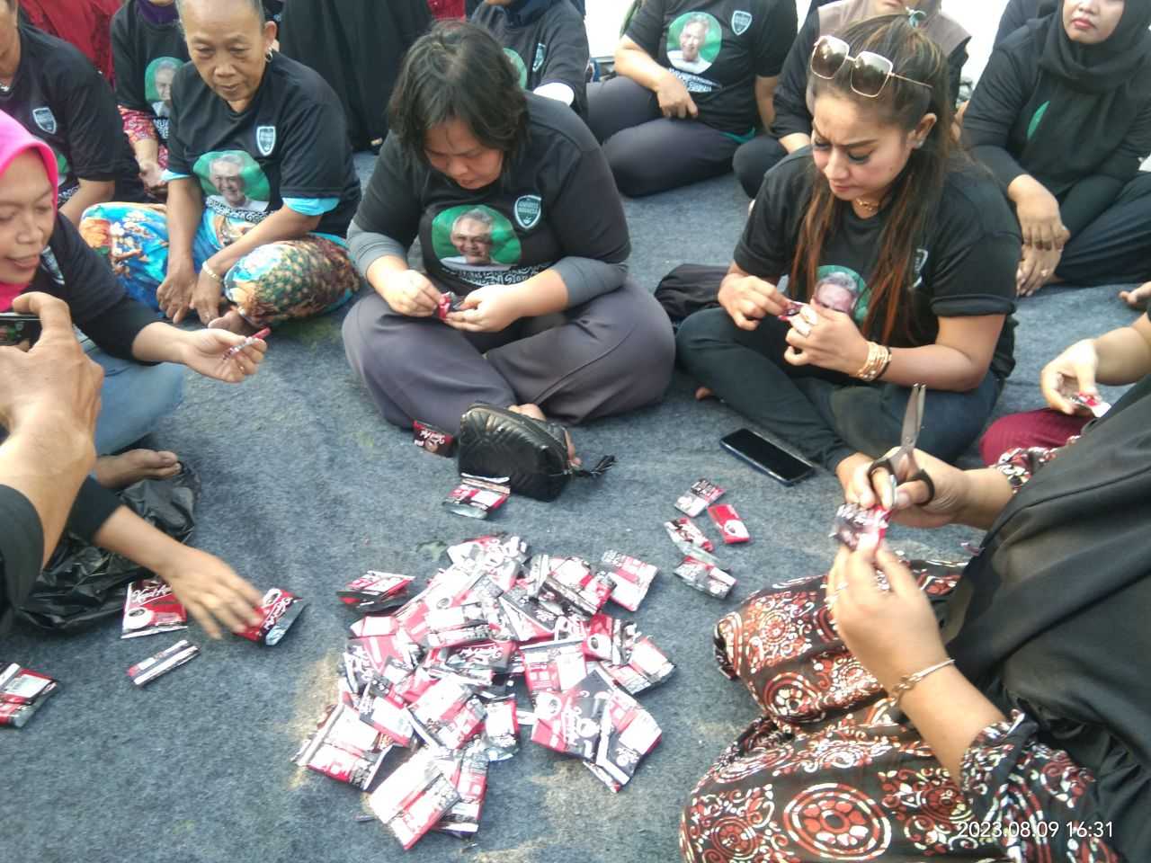Kowarteg Ganjar Gencarkan Aksi Sosial kepada Ibu-Ibu Prasejahtera di Tanjung Priok 3